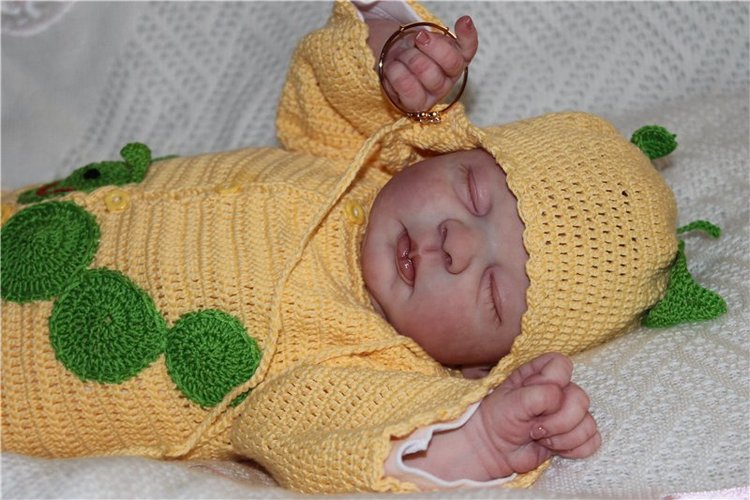 Связалось..., осенний костюмчик для Греточки