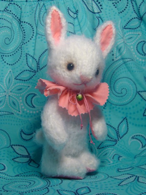 Ещё один весенний зайчик. Авторская игрушка Ольги Чернухо (фото 4)