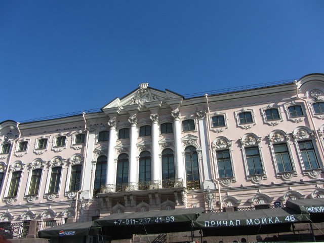 Приглашаем на водную экскурсию по Петербургу