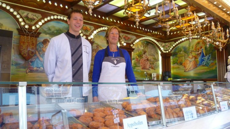 Новогодние рецепты: Голландские пончики - Oliebollen