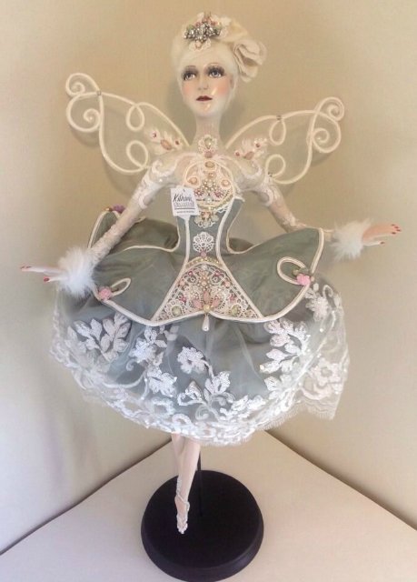 Волшебный мир Katherine collection - нет нет.. вам не кажется это действительно Олень - балерина и Гиппопотам манекенщица