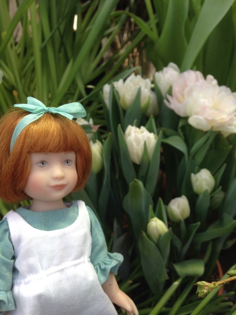 Прогулка Эмили в аптекарском огороде. H. Maciak | Бэйбики Прогулка Эмили в аптекарском огороде. H. Maciak