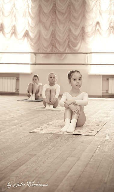 Голубая танцовщица или Магия балета. Фарфоровая коллекционная кукла от Донны Руберт