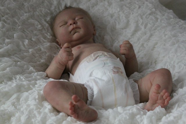 Спящий малышок Жульенчик. Куколка реборн Вишни Виктории