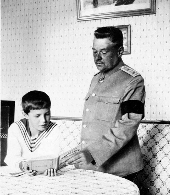 У матросов нет вопросов. В копилку идей для создания образов старинных кукол