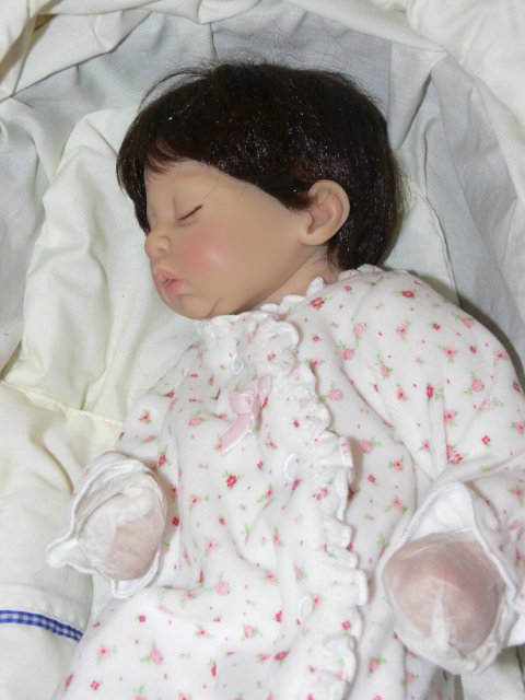 Чудо малыши в детской колясочке.. Artista Charisma Doll