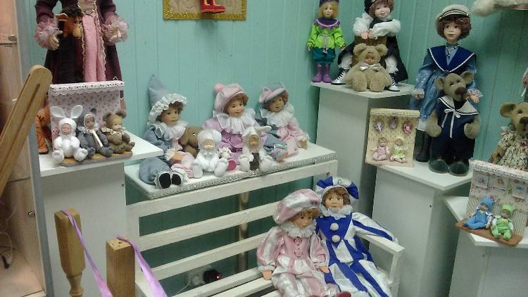 Музей кукол и миниатюры — Музеи кукол и фабрики игрушек: фоторепортажи (фото 6)
