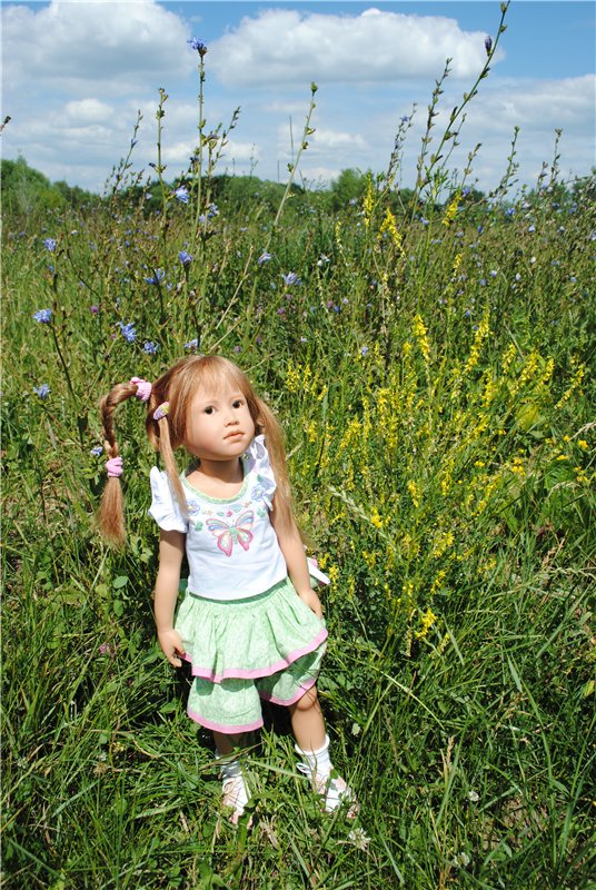 Летняя прогулка милой девочки Паулы Heidi Plusczok
