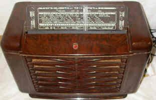 Славный пластик "бакелит"! У него отменный вид! Или возвращение бакелитового болванчика