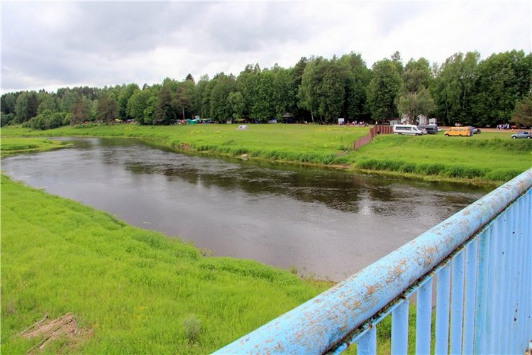 Троицкие гуляния у деревни Василёво, часть первая. Архитектурно-этнографический музей под открытым небом "Василёво"