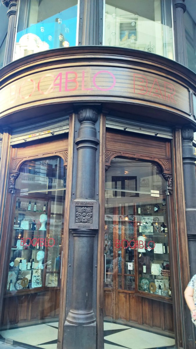 Если муж не соглашается брать в отпуск кукол, выход один — в отпуске купить новых