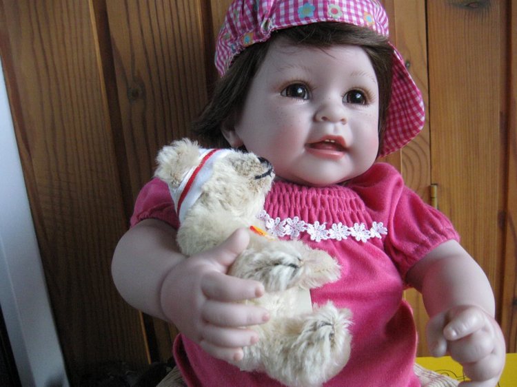 Разные детки Адора одного молда