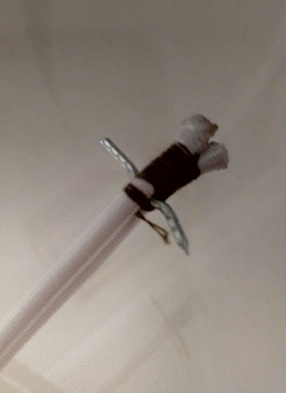 Перетяжка и небольшой ремонт антикварной A.Marseille