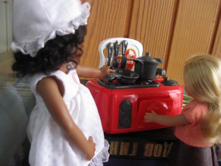 Бытовая техника для наших маленьких кукол-хозяюшек