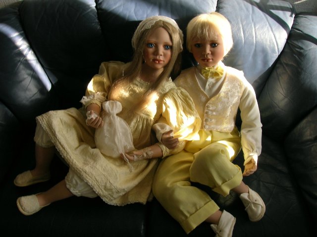 "Но как же вы могли так раздвоиться? Две половинки яблока различней." Близнецы от Кристин Оранж