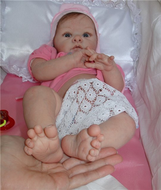 Малютка Джилл. Кукла Реборн из молда Джилл (Adrie Stoete) | Бэйбики Малютка Джилл. Кукла Реборн из молда Джилл (Adrie Stoete)