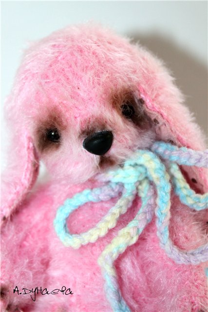 Зайка - игрушка вязанная крючком (фото 3)