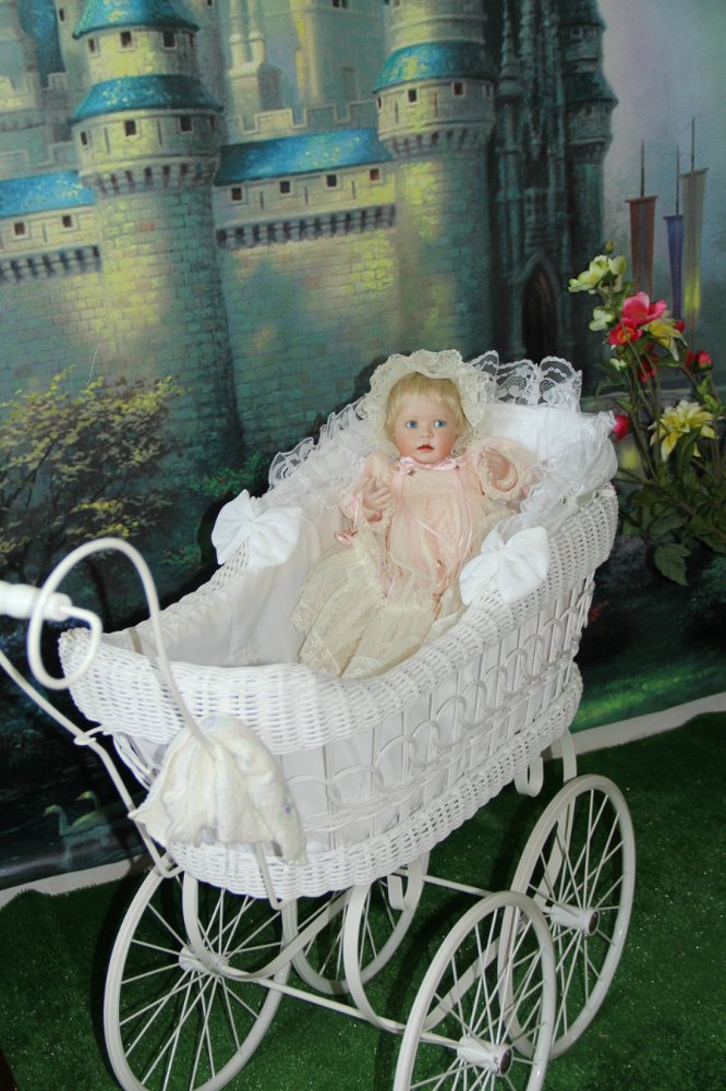 Фарфоровая кукла Беатриса (фото 4)