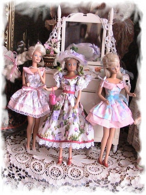 Куклы. Просто куклы и Мишка всех поздравляют с 2014 новым ГОДОМ