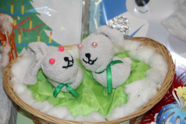 Необычные снеговики из обыденных вещей своими руками