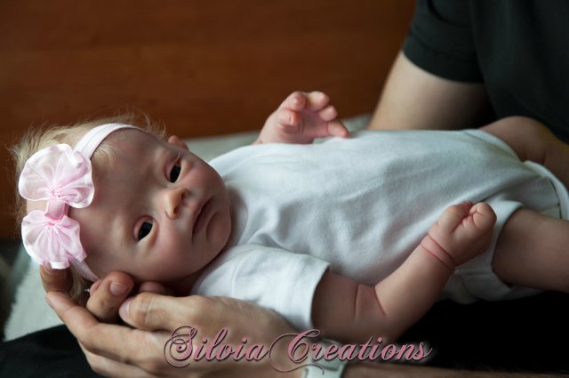 Молд с синдромом дауна PEBBLES в исполнении SILVIACREATIONS