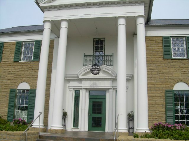 Replica of Graceland - или Дания, второй дом Элвиса (фото 3)