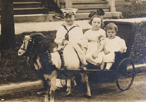 Игры. Подборка старинных фото