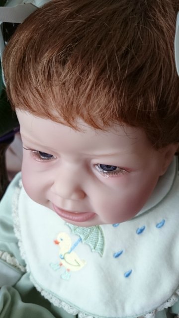 "У меня режутся зубки". Очень редкая девочка от Ли Миддлетон - Teething Blues