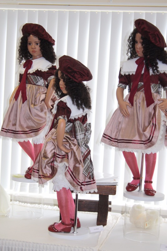 Августовская встреча в клубе коллекционеров с фрау Hildegard Gunzel. Часть 4. О планах на следующий год и подписи кукол