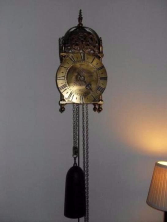 Старинные часы еще идут. Коллекция старинных часов