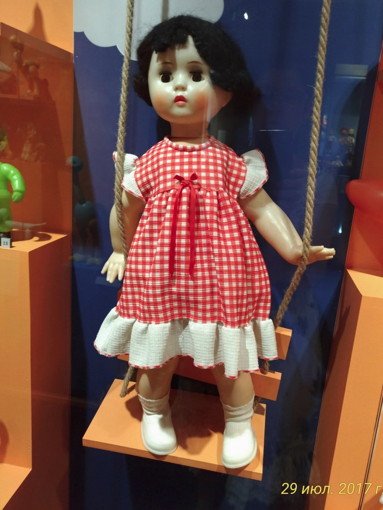 Выставка «Все лучшее – детям. Игрушки 1950–1980 годов из коллекции Сергея Романова». Часть 2