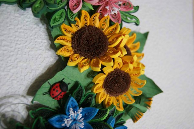 Веночек в цветочек. Квиллинг (фото 10)