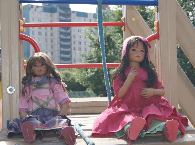 Теперь уже русские красавицы Tscharle и Munira от Аннет Химстедт