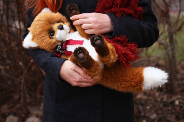 Лисёнок Мика, обладатель шикарного хвоста. Авторская игрушка Татьяны Матляк