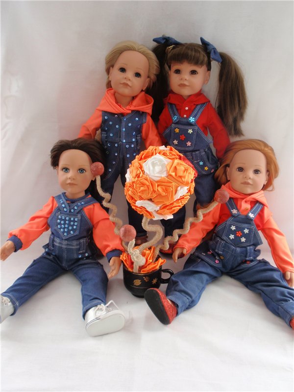 И мы и мы хотим поздравить наших мам, бабушек, тетушек, сестер и всех-всех женщин с самым женским Днем 8 Марта