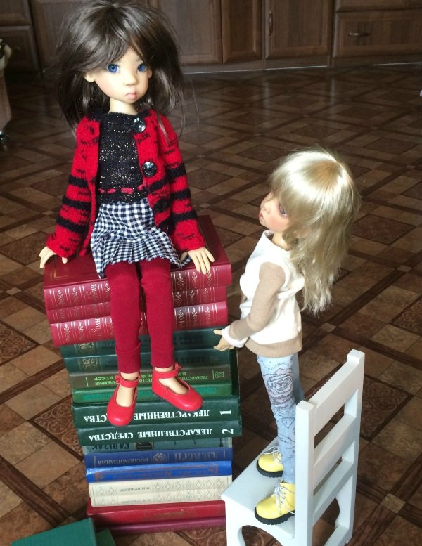 Куклы Кае Вигс и любовь к чтению