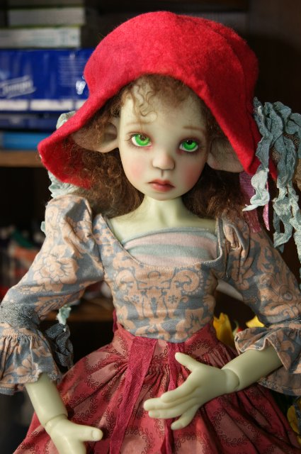 Mademoiselle Buonaparte или росшная Нелличка фавн green Kaye Wiggs с кастомным мейком и аутфитом от Val Zeitler (фото 3)