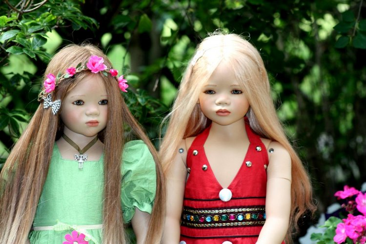 Солнечный денек в саду. Часть вторая - три подружки (фото 5)