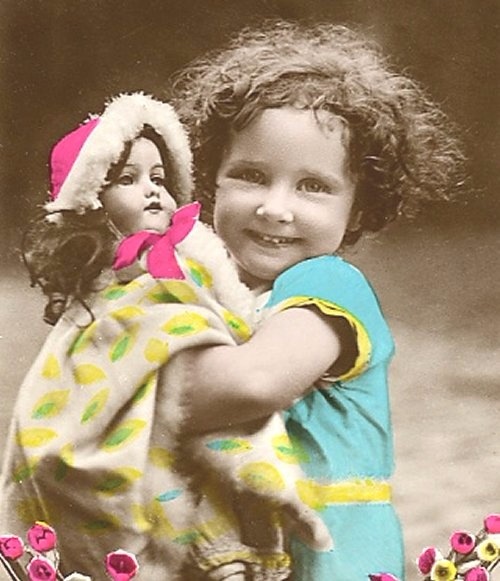 Старый фотоальбом. Девочки и куклы - продолжение