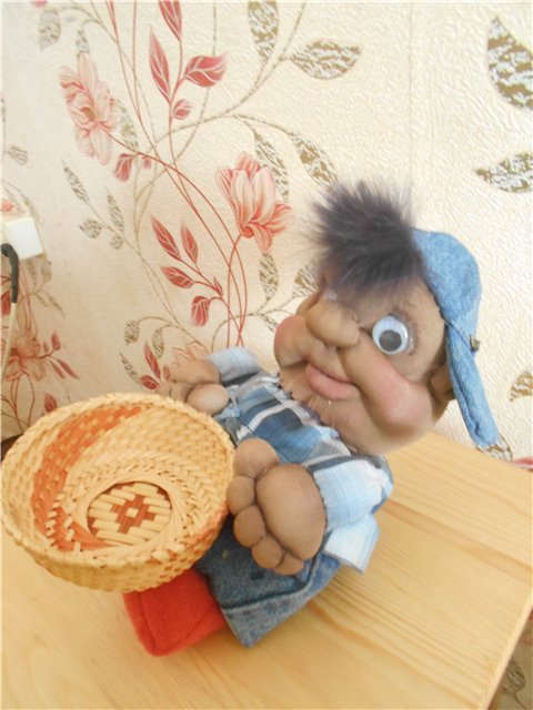 Сашок. Авторская игрушка, чулочная техника (фото 2)