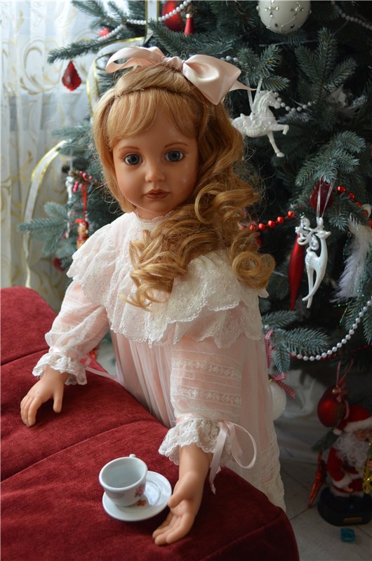 Виктория-Роуз прима классической кукольной красоты