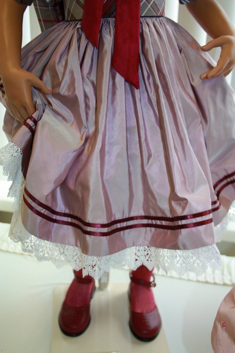 Первый показ новой коллекции 2016 года из резин от Hildegard Gunzel