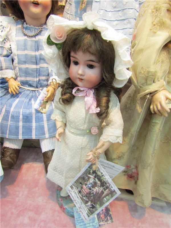 Антикварные впечатления о выставке кукол в "Гостином дворе" 16-18 декабря 2016 года. Искусство куклы. Фотообзор | Бэйбики Антикварные впечатления о выставке кукол в "Гостином дворе" 16-18 декабря 2016 года. Искусство куклы. Фотообзор (фото 3)