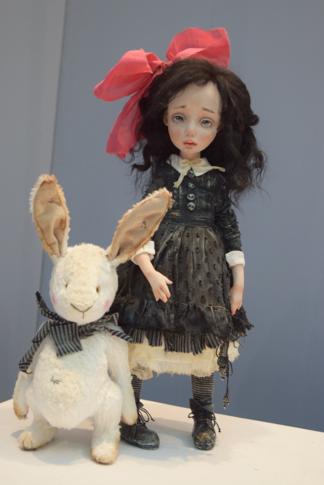 VII Московская международная выставка "Искусство Куклы". Портреты кукольной души или незримый диалог