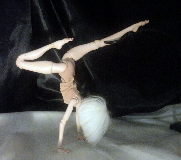 Танцовщицы, много танцовщиц! Очень много фото шарнирных кукол