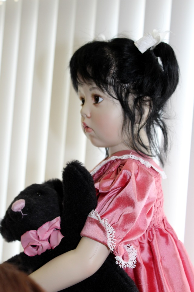 Пасхальная встреча в магазине кукол Хильдегард Гюнзел. Новая коллекция из резин 2017. Азиаточка Tian Yu (фото 4)