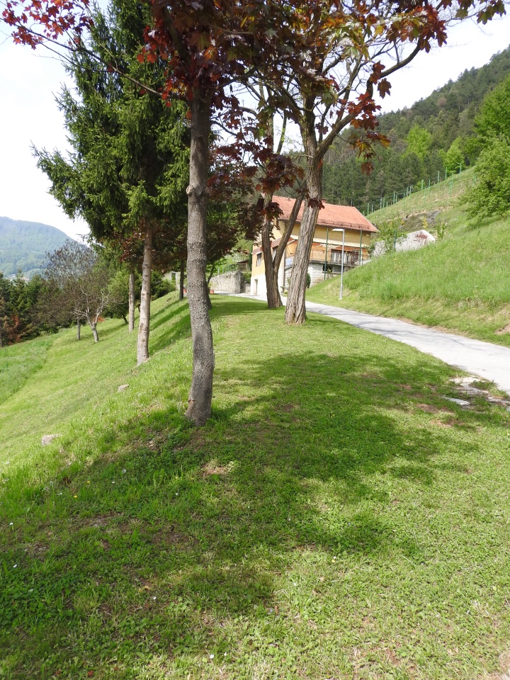 Словения, Светланка и маленький «герой» в одном ботинке