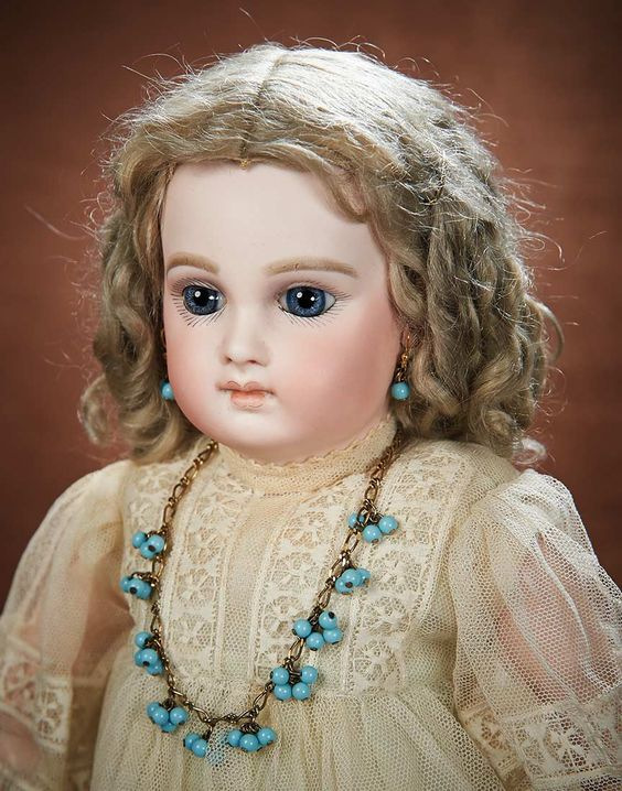 Внимание, опасный вирус — Редкие антикварные куклы и реплики: воск
