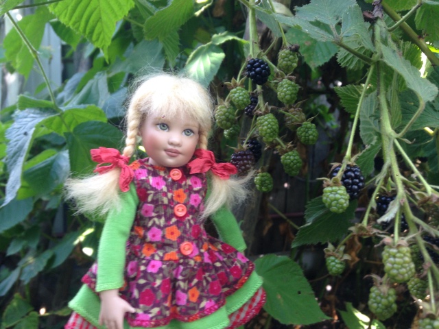 Последние летние выходные на даче с малышкой Авери от H. Kish