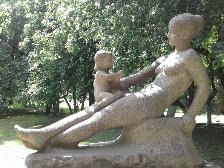 Псков: из лета в лето. Прогулки по городу и куклы